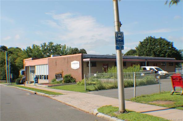 9 N Main St, Enfield, CT 06082